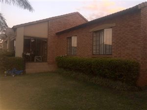 3 Bed Apartment in Mooikloof Ridge