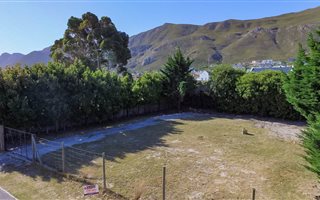 500 m² Land available in Onrus