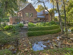 8.8 ha Farm in Stellenbosch Central