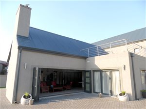 4 Bed House in Heron Banks Golf And River Estate