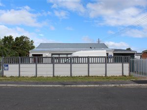 3 Bed House in Ruyterwacht