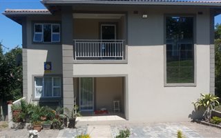 2 Bedroom Flat in Hatton Estate