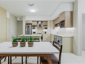 3 Bed Apartment in Rosebank