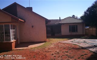 4 Bedroom House in Birchleigh