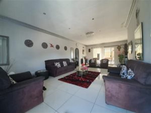 3 Bed House in Arboretum