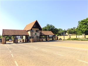 1070 m² Land available in Kameeldrift East
