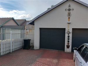 3 Bed House in Glen Marais