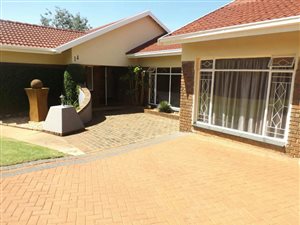 3 Bed House in Dennesig