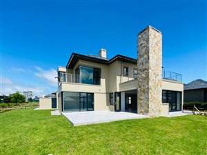 4 Bed House in Fancourt