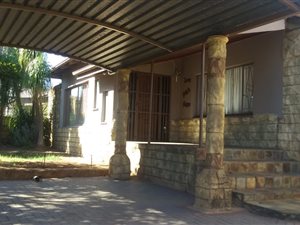4 Bed House in Claremont