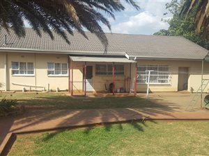 3 Bedroom House in Highbury