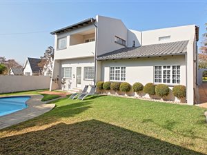 4 Bed House in Blairgowrie