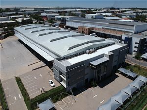 8760 m² Industrial space in Linbro Park
