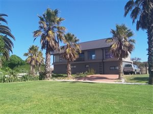 4 Bed House in Saldanha