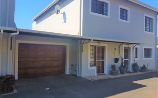 4 Bedroom Simplex in Hilton