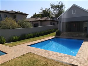 2 Bed Apartment in Eagle Canyon Golf Estate