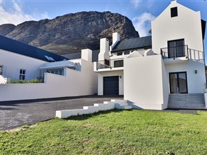 3 Bed House in Franschhoek