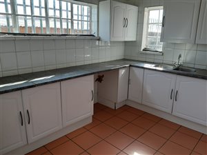 3 Bed Townhouse in Rosettenville
