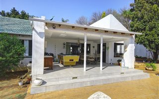 3 Bedroom House in Bordeaux