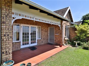 1 Bed Simplex in Manors