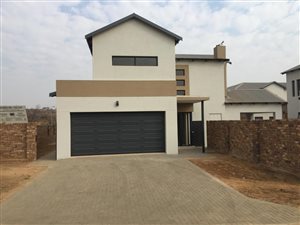 3 Bed House in Zambezi Manor Estate