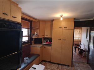 4 Bed Simplex in Malvern