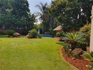 4 Bed House in Die Wilgers