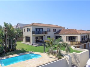 4 Bed House in Lovemore Park