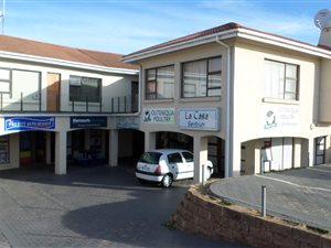 Commercial space in Dana Bay