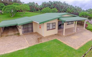 3 Bedroom House in Umzumbe