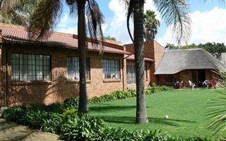 6 Bedroom House in Parkhill Gardens