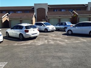 2 Bed Apartment in Richards Bay Central