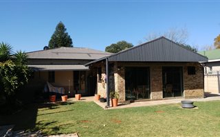 2 Bedroom House in Potchefstroom Central