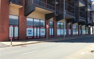 383 m² Office Space in Point Waterfront