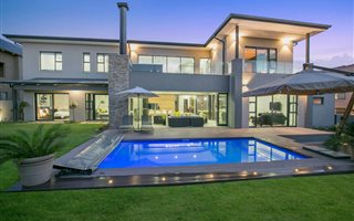 5 Bedroom House in Steyn City