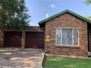2 Bed Townhouse in Highveld