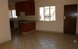 2 Bedroom Townhouse in Country View