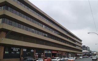 8466 m² Office Space in Selby