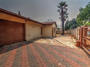 3 Bed House in Dawnpark