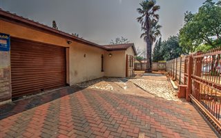 3 Bedroom House in Dawnpark