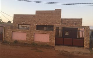 4 Bedroom House in Tshepisong