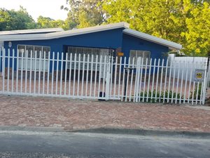 7 Bed House in Kromrivier