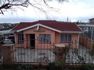 3 Bed House in Newcentre