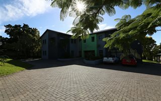 288 m² Office Space in Beacon Bay