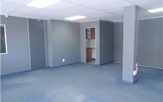 116 m² Office Space in Meyersdal