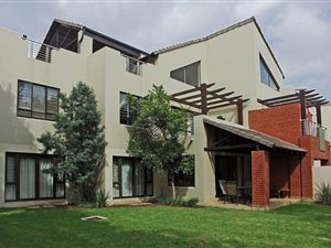 3 Bed Apartment in Bryanston