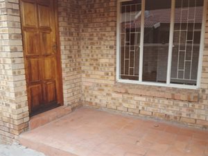 2 Bed House in Penina Park