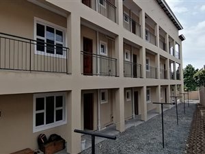 1751 m² Commercial space in Scottsville