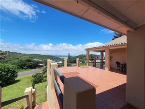 5 Bed House in Kaysers Beach