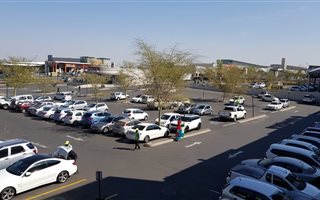 83 m² Retail Space in Greenstone Hill